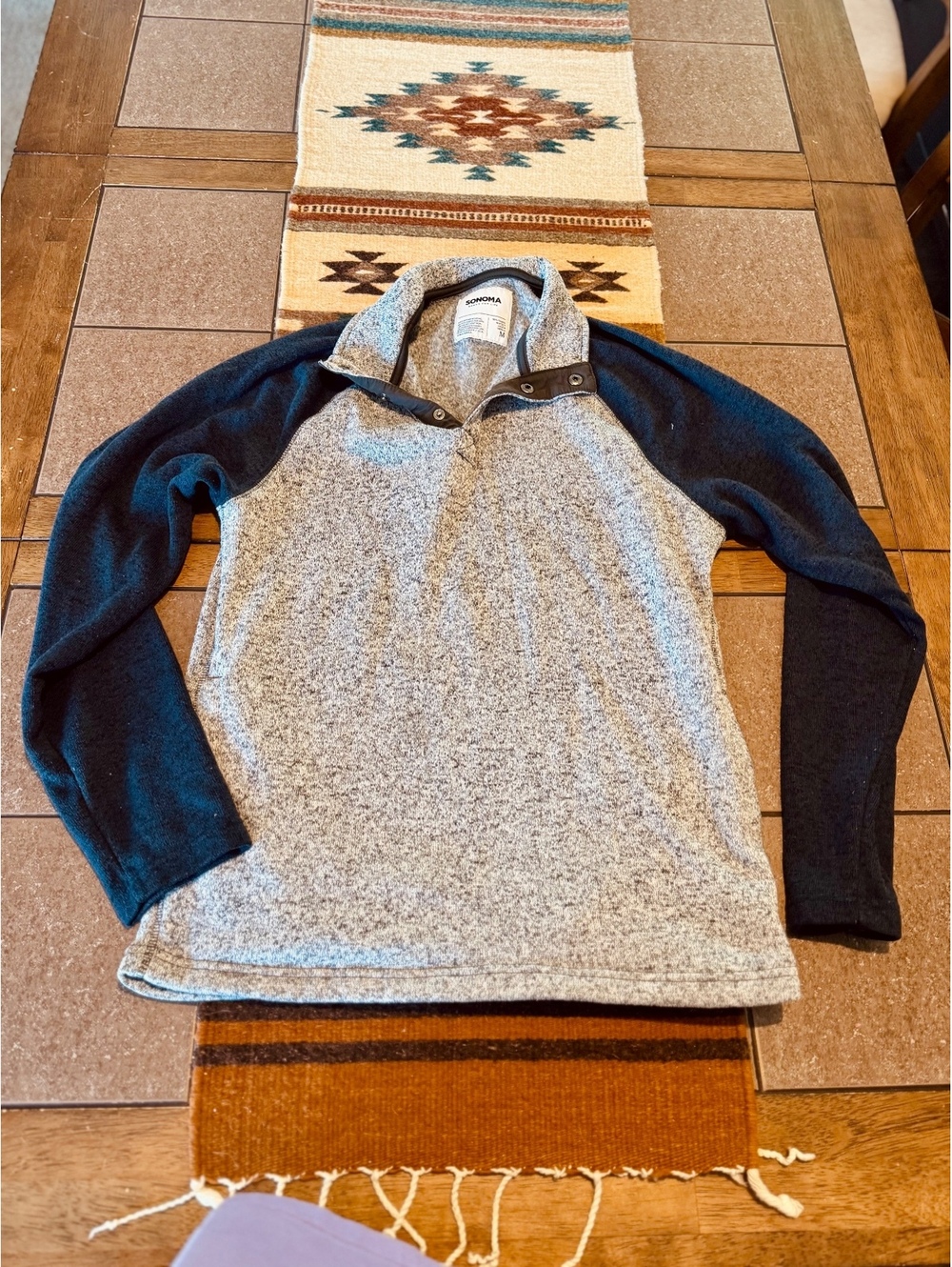 Sonoma quarter button crewneck size medium